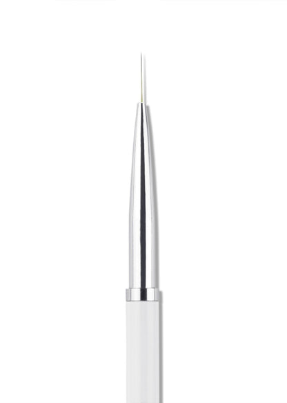 The GelBottle Liner 02 brush 13 mm
